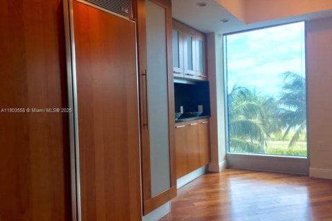 Copropriété à louer à Surfside, Floride: 3 chambres, 230.4 m2 № 1955067 - photo 5