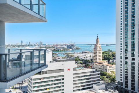 Condominio en venta en Miami, Florida, 3 dormitorios, 201.13 m2 № 2033034 - foto 15
