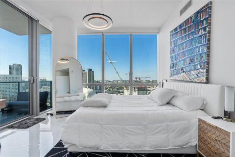 Condominio en venta en Miami, Florida, 3 dormitorios, 201.13 m2 № 2033034 - foto 24