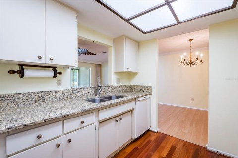 Condo in Dunedin, Florida, 2 bedrooms № 2318943 - photo 21