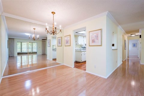 Condo in Dunedin, Florida, 2 bedrooms № 2318943 - photo 12