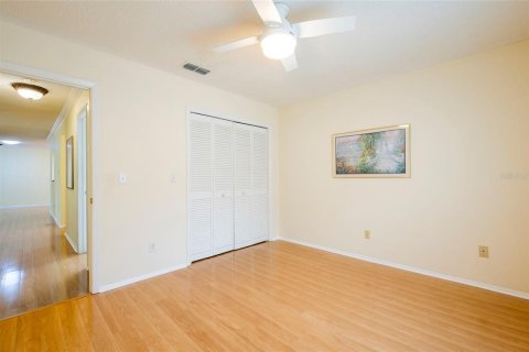 Condo in Dunedin, Florida, 2 bedrooms № 2318943 - photo 27