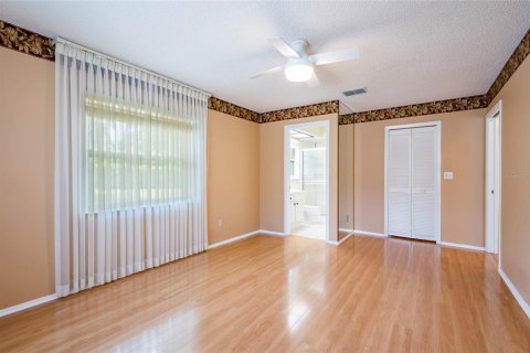 Condo in Dunedin, Florida, 2 bedrooms № 2318943 - photo 24