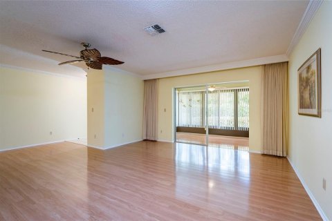 Condo in Dunedin, Florida, 2 bedrooms № 2318943 - photo 9