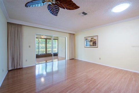 Condo in Dunedin, Florida, 2 bedrooms № 2318943 - photo 8