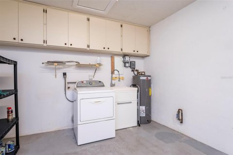 Condo in Dunedin, Florida, 2 bedrooms № 2318943 - photo 30