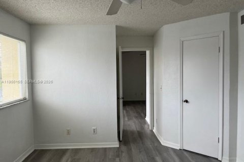 Copropriété à louer à Sunrise, Floride: 2 chambres, 98.94 m2 № 2005847 - photo 11