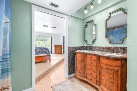 House in Land O' Lakes, Florida 4 bedrooms, 202.99 sq.m. № 2394090 - photo 22