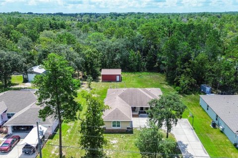 Villa ou maison à Brooksville, Floride 4 chambres, 164.07 m2 № 2306619