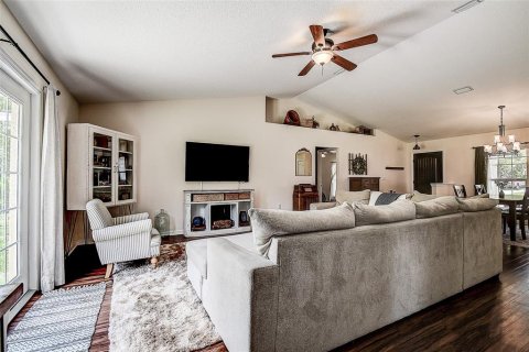 Villa ou maison à vendre à Brooksville, Floride: 4 chambres, 164.07 m2 № 2306619 - photo 19