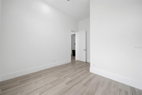 Купить виллу или дом в Апопка, Флорида 11 комнат, 245.45м2, № 2342028 - фото 6