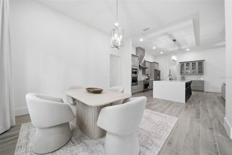 Купить виллу или дом в Апопка, Флорида 11 комнат, 245.45м2, № 2342028 - фото 15