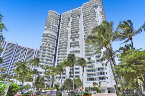 Copropriété à vendre à Aventura, Floride: 3 chambres, 275.92 m2 № 2152975 - photo 19