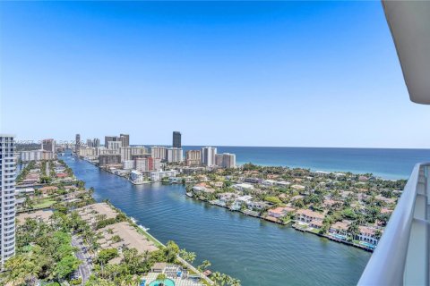 Copropriété à vendre à Aventura, Floride: 3 chambres, 275.92 m2 № 2152975 - photo 16