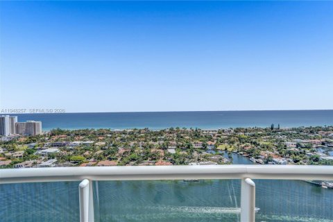Copropriété à vendre à Aventura, Floride: 3 chambres, 275.92 m2 № 2152975 - photo 6