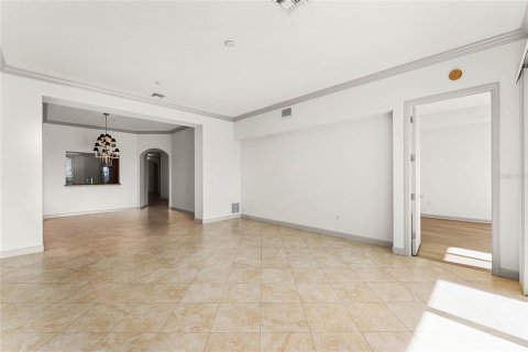Condo in Orlando, Florida, 2 bedrooms  № 2228317 - photo 14