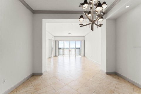 Condo in Orlando, Florida, 2 bedrooms  № 2228317 - photo 18