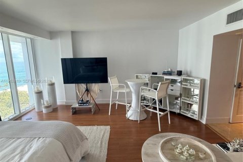 Снять в аренду кондоминиум в Бэл-Харбор, Флорида 44.69м2, № 2080933 - фото 8