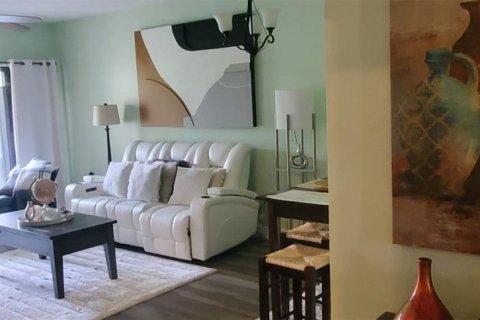 Copropriété à vendre à Riverview, Floride: 3 chambres, 106.93 m2 № 1883013 - photo 15