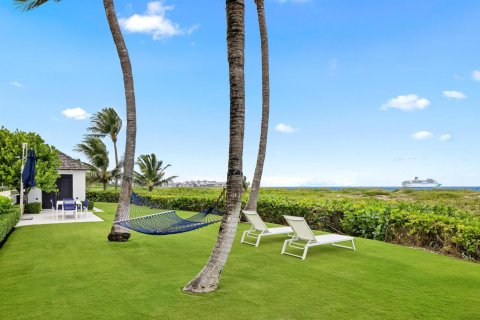 Casa en venta en Palm Beach, Florida, 6 dormitorios, 767.28 m2 № 2081869 - foto 22