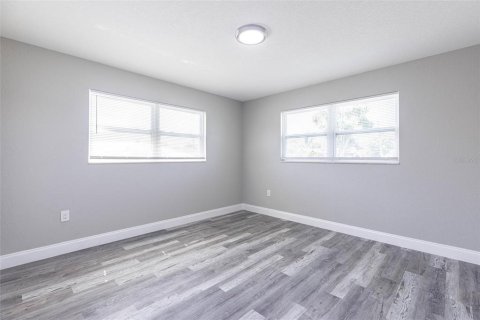 House in Fort Myers, Florida 3 bedrooms, 125.42 sq.m. № 1911843 - photo 15