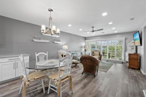 Copropriété à vendre à Sarasota, Floride: 1 chambre, 71.53 m2 № 2389151 - photo 9