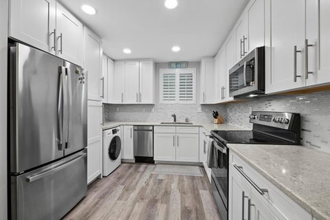 Copropriété à vendre à Sarasota, Floride: 1 chambre, 71.53 m2 № 2389151 - photo 5