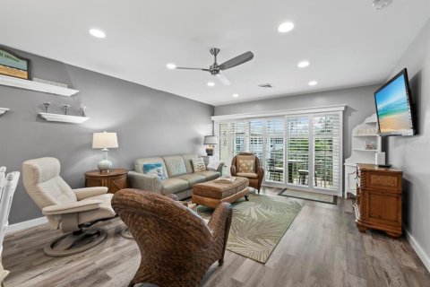 Copropriété à vendre à Sarasota, Floride: 1 chambre, 71.53 m2 № 2389151 - photo 10