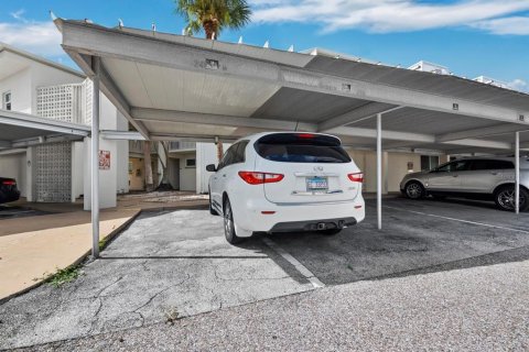 Copropriété à vendre à Sarasota, Floride: 1 chambre, 71.53 m2 № 2389151 - photo 26