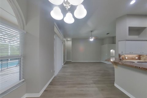 Casa en alquiler en Tampa, Florida, 4 dormitorios, 224.73 m2 № 1911923 - foto 8