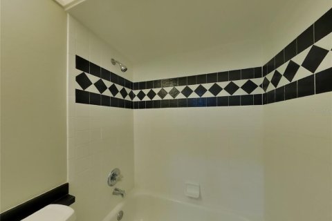 Casa en alquiler en Tampa, Florida, 4 dormitorios, 224.73 m2 № 1911923 - foto 24