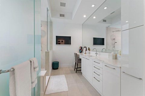 Condo in North Palm Beach, Florida, 3 bedrooms  № 2249566 - photo 18