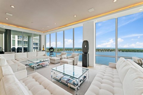 Condo in North Palm Beach, Florida, 3 bedrooms  № 2249566 - photo 8