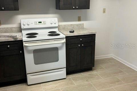 Appartement à louer à Avon Park, Floride: 2 chambres, 74.32 m2 № 2406510 - photo 2