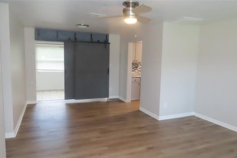 Casa en venta en Clearwater, Florida, 3 dormitorios, 115.76 m2 № 2224756 - foto 8