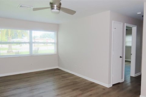 Casa en venta en Clearwater, Florida, 3 dormitorios, 115.76 m2 № 2224756 - foto 6