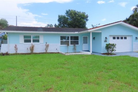 Casa en venta en Clearwater, Florida, 3 dormitorios, 115.76 m2 № 2224756 - foto 2