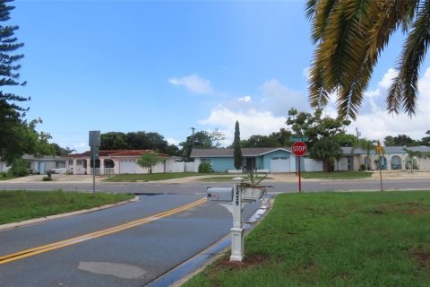 Casa en venta en Clearwater, Florida, 3 dormitorios, 115.76 m2 № 2224756 - foto 28