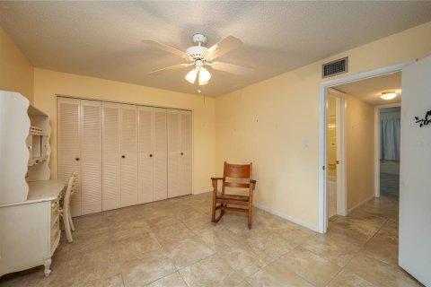Condominio en venta en Lake Wales, Florida, 2 dormitorios, 100.8 m2 № 1719109 - foto 15