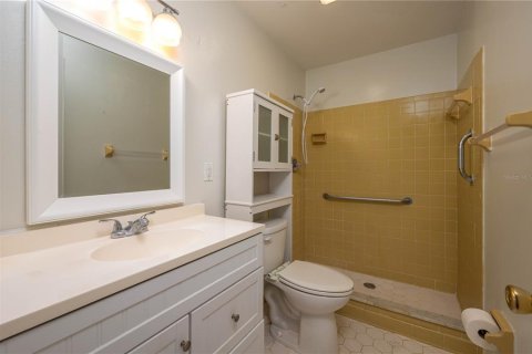 Condominio en venta en Lake Wales, Florida, 2 dormitorios, 100.8 m2 № 1719109 - foto 13