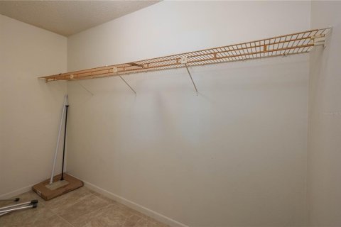 Condominio en venta en Lake Wales, Florida, 2 dormitorios, 100.8 m2 № 1719109 - foto 12