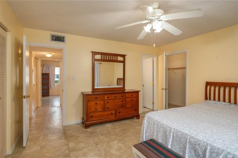 Condominio en venta en Lake Wales, Florida, 2 dormitorios, 100.8 m2 № 1719109 - foto 11