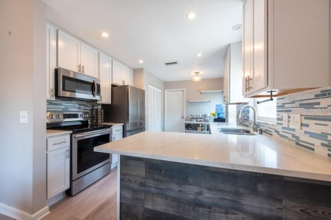 Villa ou maison à louer à Tampa, Floride: 3 chambres, 112.88 m2 № 1831673 - photo 8