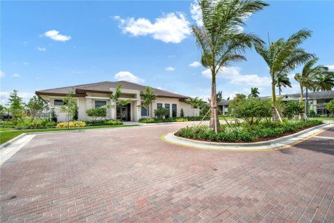 Adosado en venta en Miami, Florida, 4 dormitorios, 178.37 m2 № 1700033 - foto 26