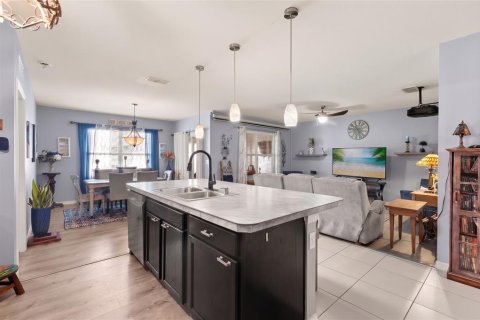 Casa en venta en Kissimmee, Florida, 3 dormitorios, 157 m2 № 2384042 - foto 6