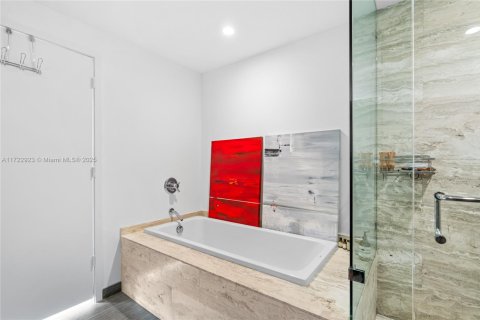 Condominio en venta en Miami, Florida, 1 dormitorio, 73.39 m2 № 1702532 - foto 19