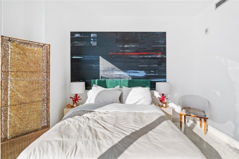 Condominio en venta en Miami, Florida, 1 dormitorio, 73.39 m2 № 1702532 - foto 16
