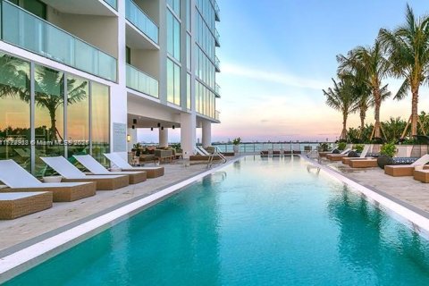 Condominio en venta en Miami, Florida, 1 dormitorio, 73.39 m2 № 1702532 - foto 24