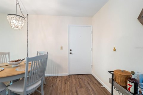 Condo in Port Charlotte, Florida, 2 bedrooms  № 1572778 - photo 6