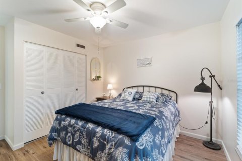 Condo in Port Charlotte, Florida, 2 bedrooms  № 1572778 - photo 19